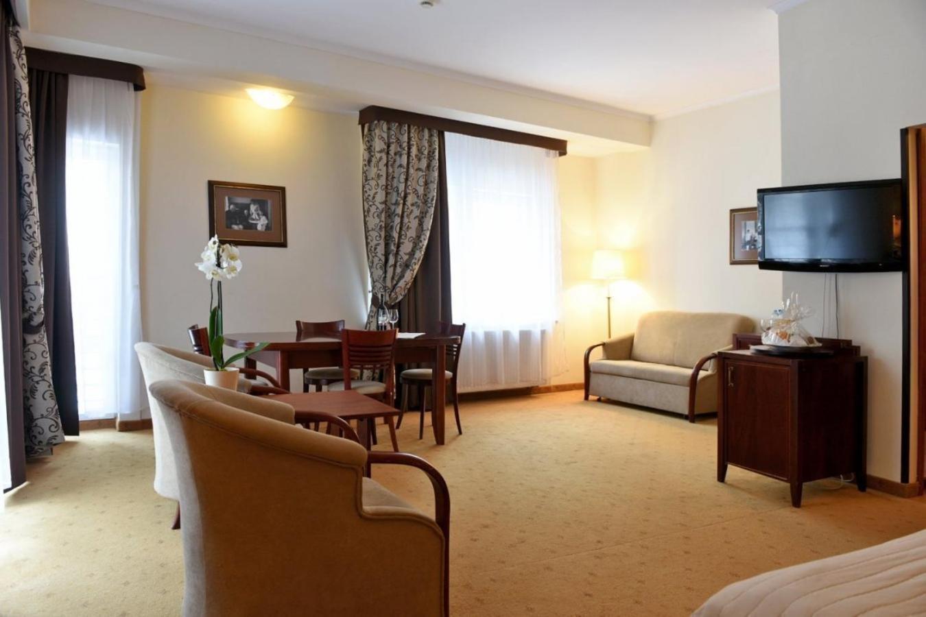 Hotel Moscicki Spała Εξωτερικό φωτογραφία